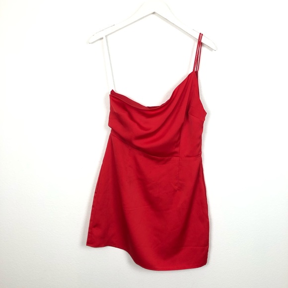 Superdown Rubi One Shoulder Satin Mini Dress Size M Red Revolve Party Dress - Picture 4 of 10